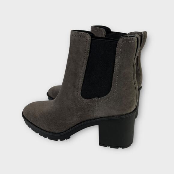 Vince Henderson Suede Ankle Booties Gray Size 9 NEW - Picture 3 of 9